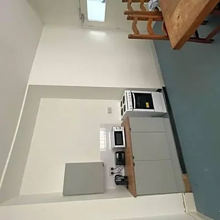 Single Southfiled Road Hostel Middlesbrough