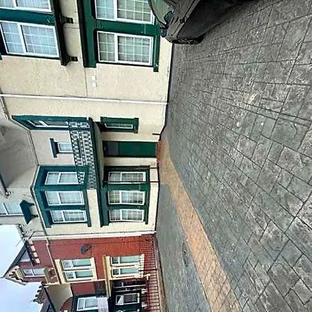 Hostel Single Southfiled Road *